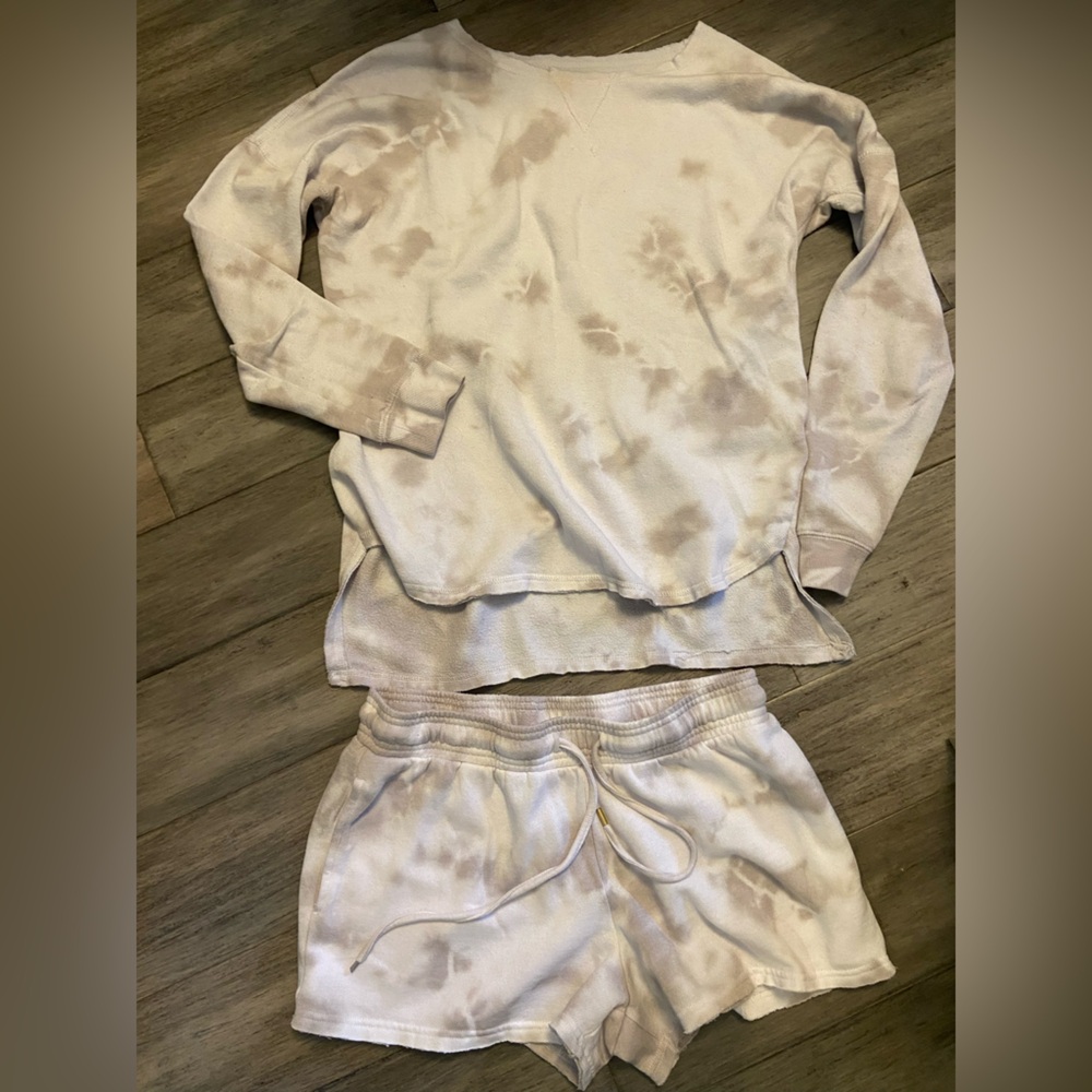 Free press tie dye/marbled PJ set shorts and long sleeve top-M - Picture 3 of 3